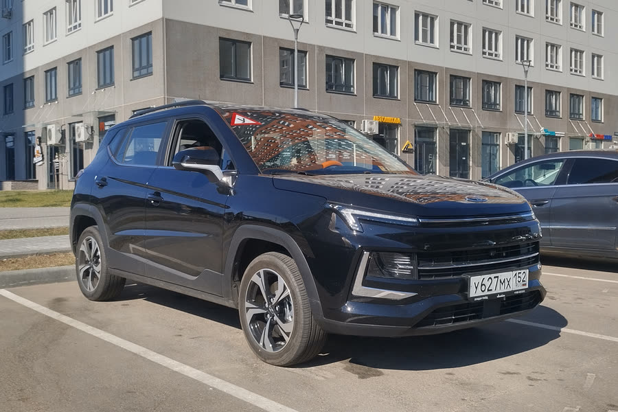 Учебный автомобиль автошколы «АвтоАкадемия»