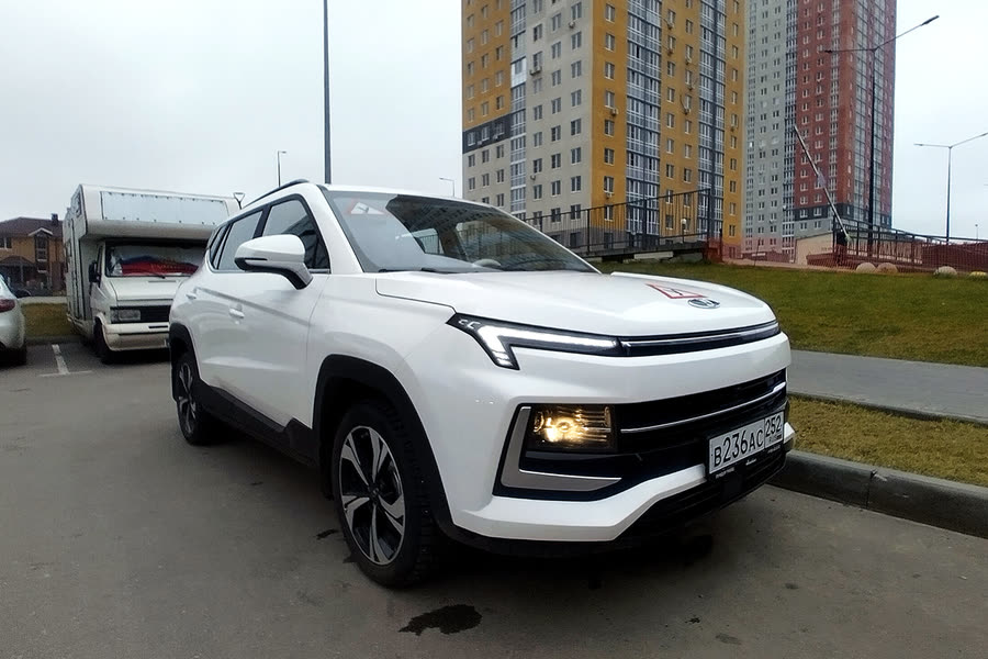 Учебный автомобиль автошколы «АвтоАкадемия»
